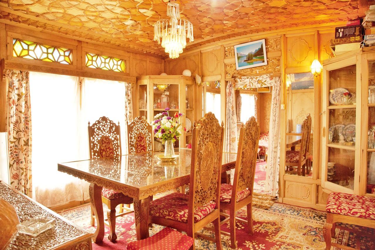 فندق نيو بول بول جروب أوف هاوس بوتس Durgjan المظهر الخارجي الصورة